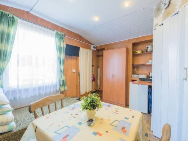 Zacisze,Klonowa 17 Hotel จวีร์ซีโน ภายนอก รูปภาพ