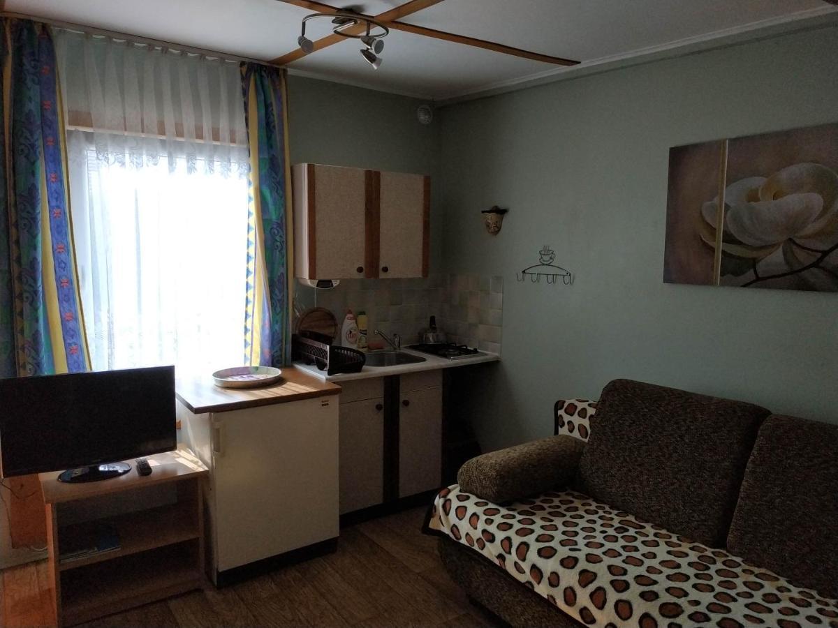Zacisze,Klonowa 17 Hotel จวีร์ซีโน ภายนอก รูปภาพ